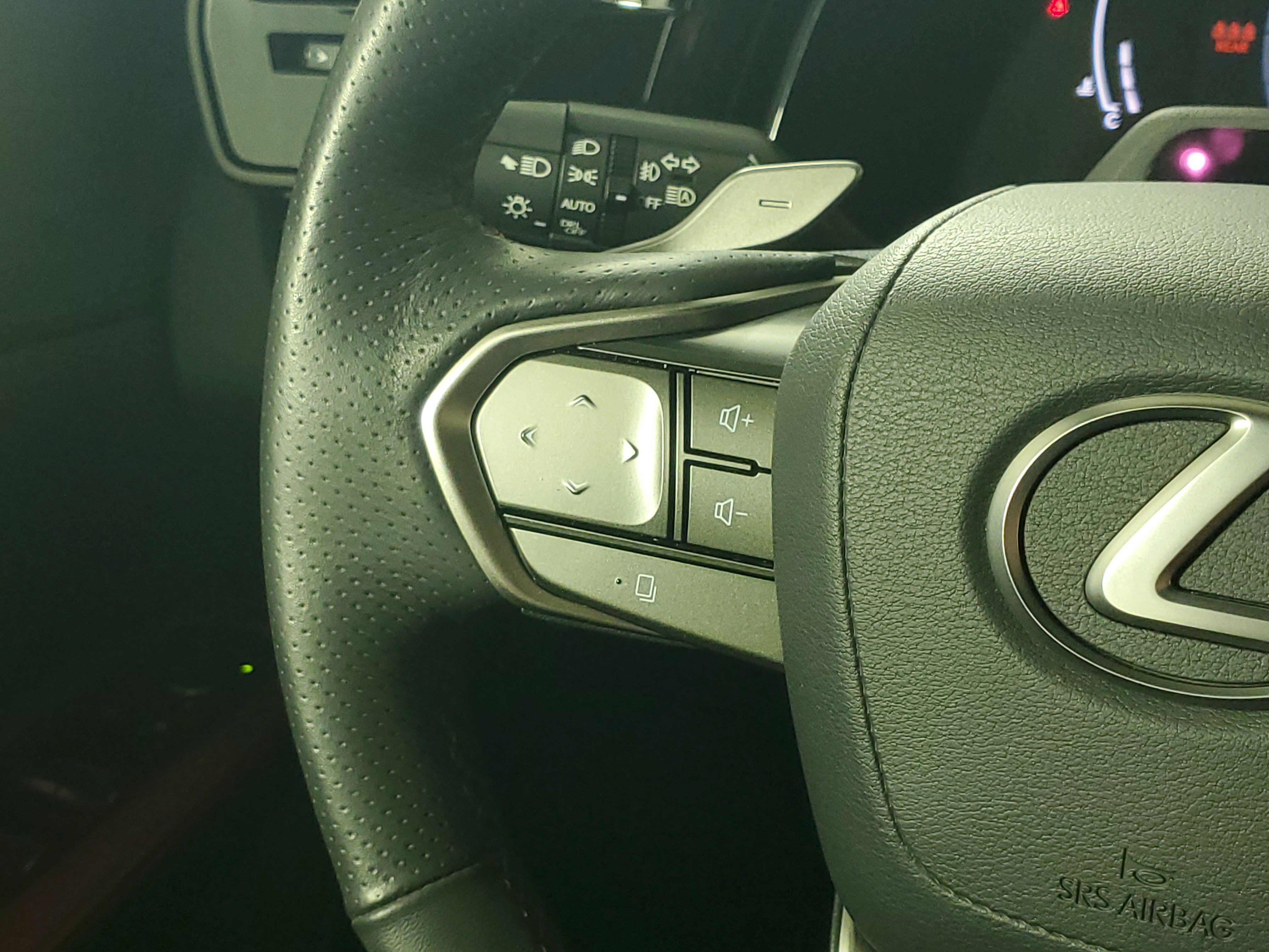 Used 2023 Lexus RX 350 F Sport image 13