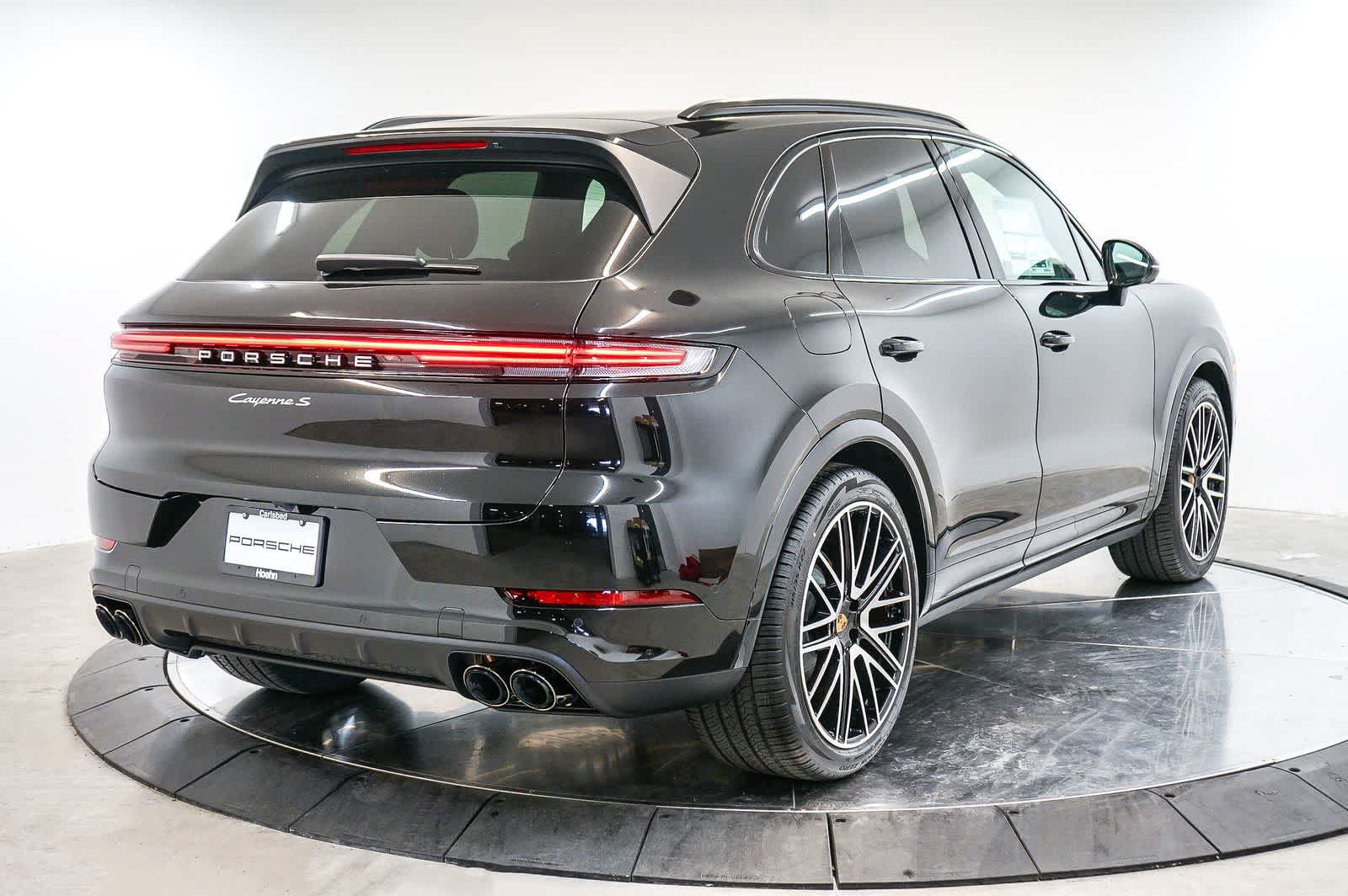 New 2026 Porsche Cayenne S AWD/4WD image 9