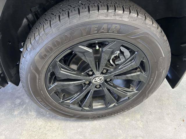 Certified 2024 Toyota RAV4 SE w/ Convenience Package AWD/4WD image 9
