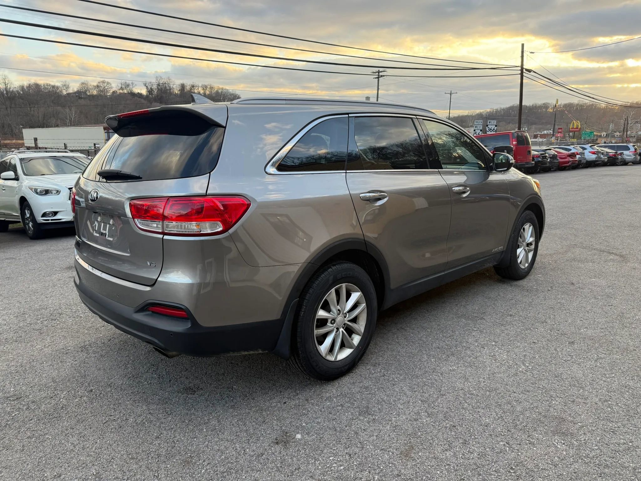 Used 2017 Kia Sorento LX w/ LX V6 Convenience Package AWD/4WD image 7