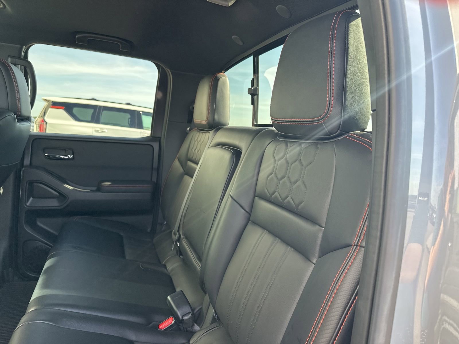 Used 2024 Nissan Frontier PRO-4X w/ Pro Premium Package AWD/4WD image 20