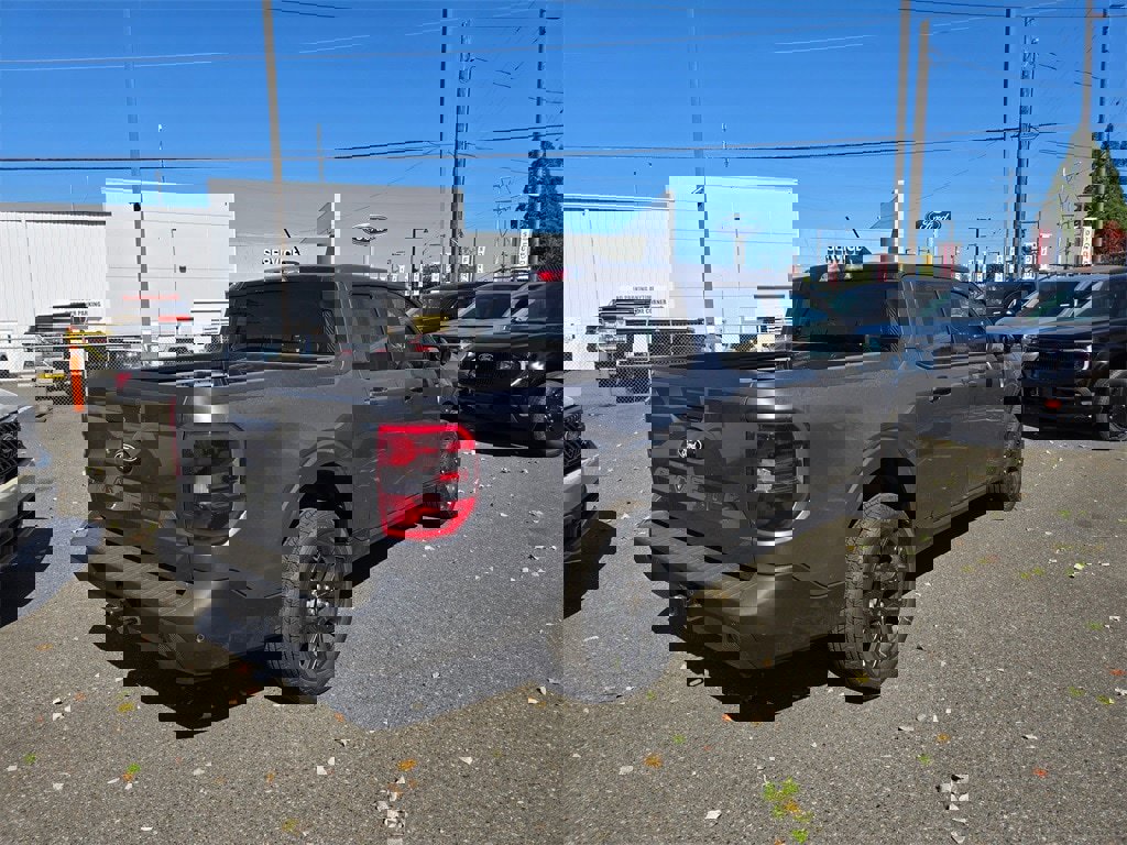 New 2025 Ford Maverick XLT w/ XLT Luxury Package image 5