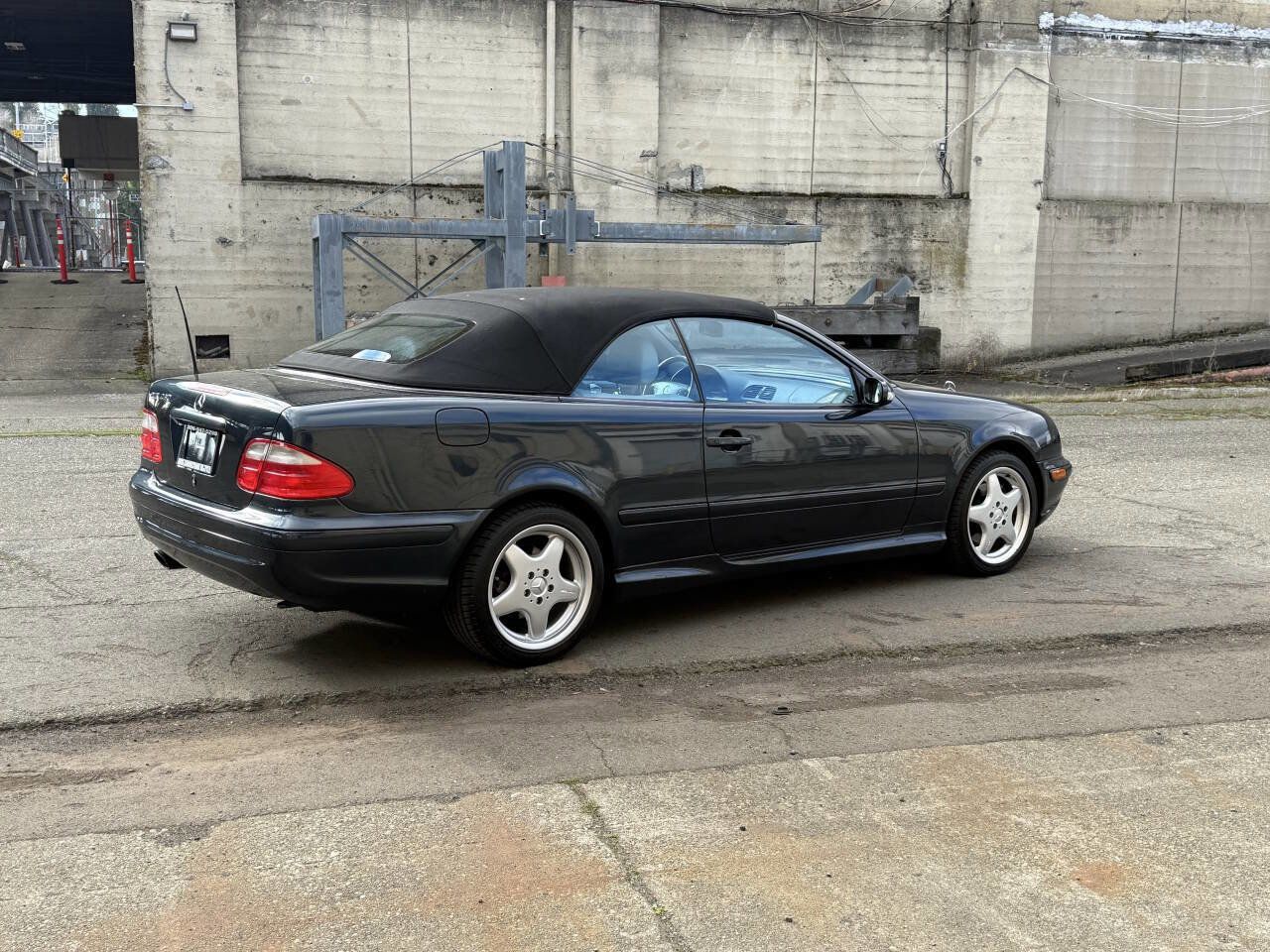 Used 2000 Mercedes-Benz CLK 430 Cabriolet image 10