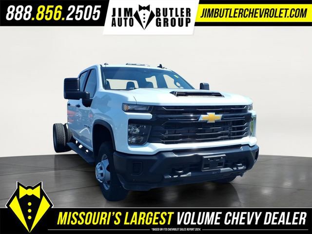 Used 2024 Chevrolet Silverado 3500 W/T AWD/4WD image 5