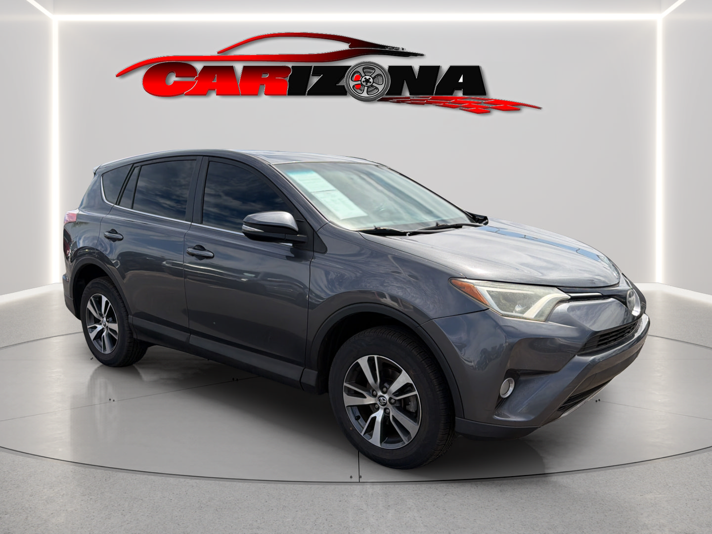 Used 2018 Toyota RAV4 XLE FWD image 2