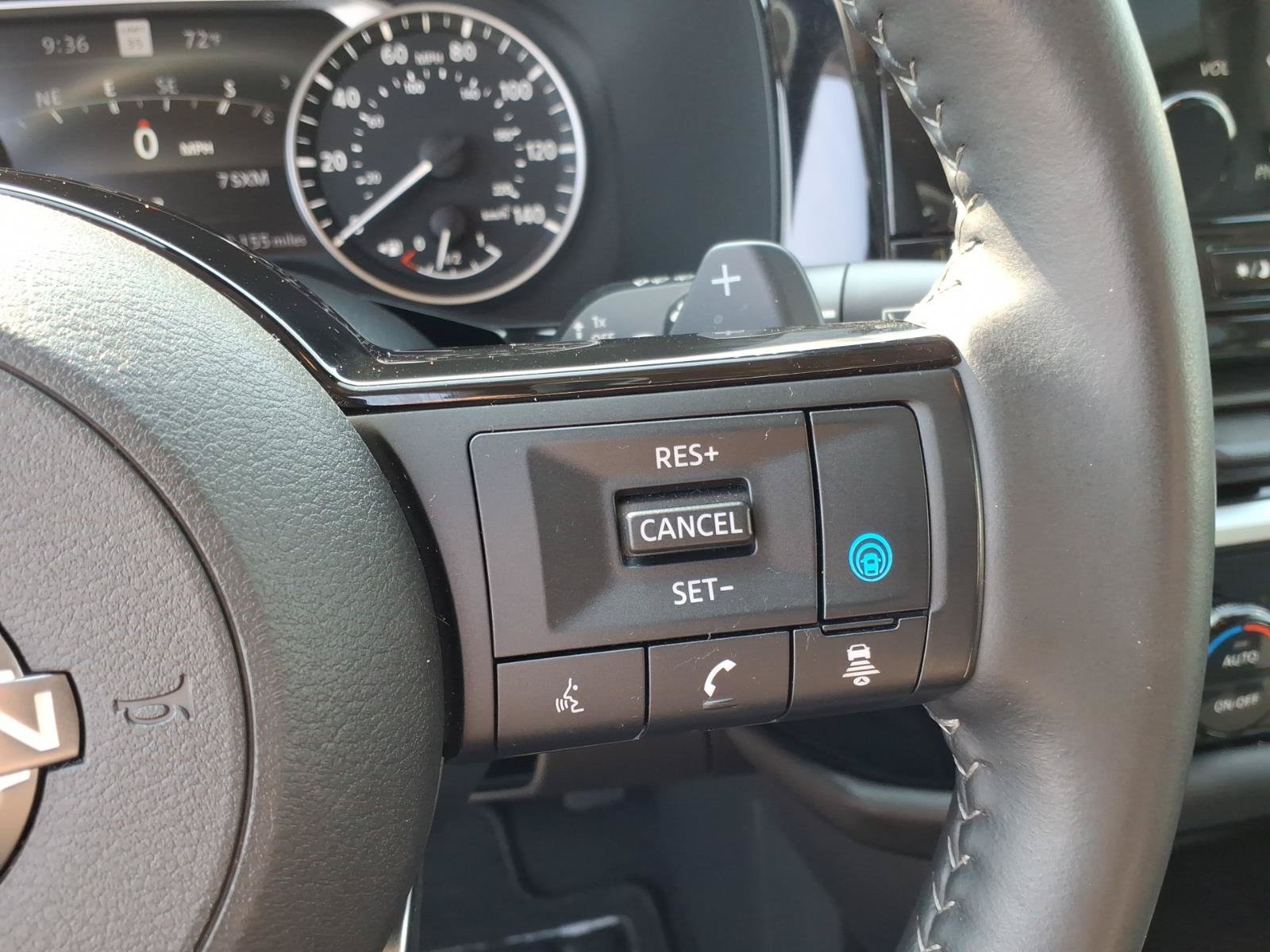 Used 2025 Nissan Pathfinder SL AWD/4WD image 21
