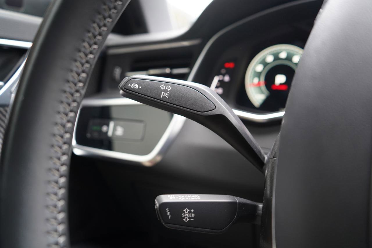 Used 2021 Audi S6 Premium Plus w/ S Sport Package image 27