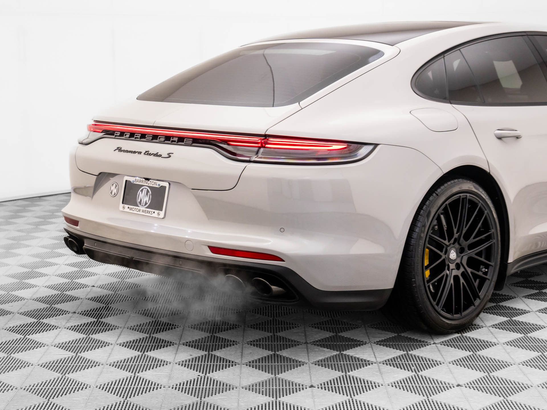 Used 2021 Porsche Panamera Turbo S w/ Premium Package image 39