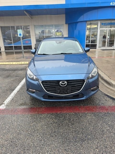 Used 2018 MAZDA MAZDA3 Touring FWD image 3