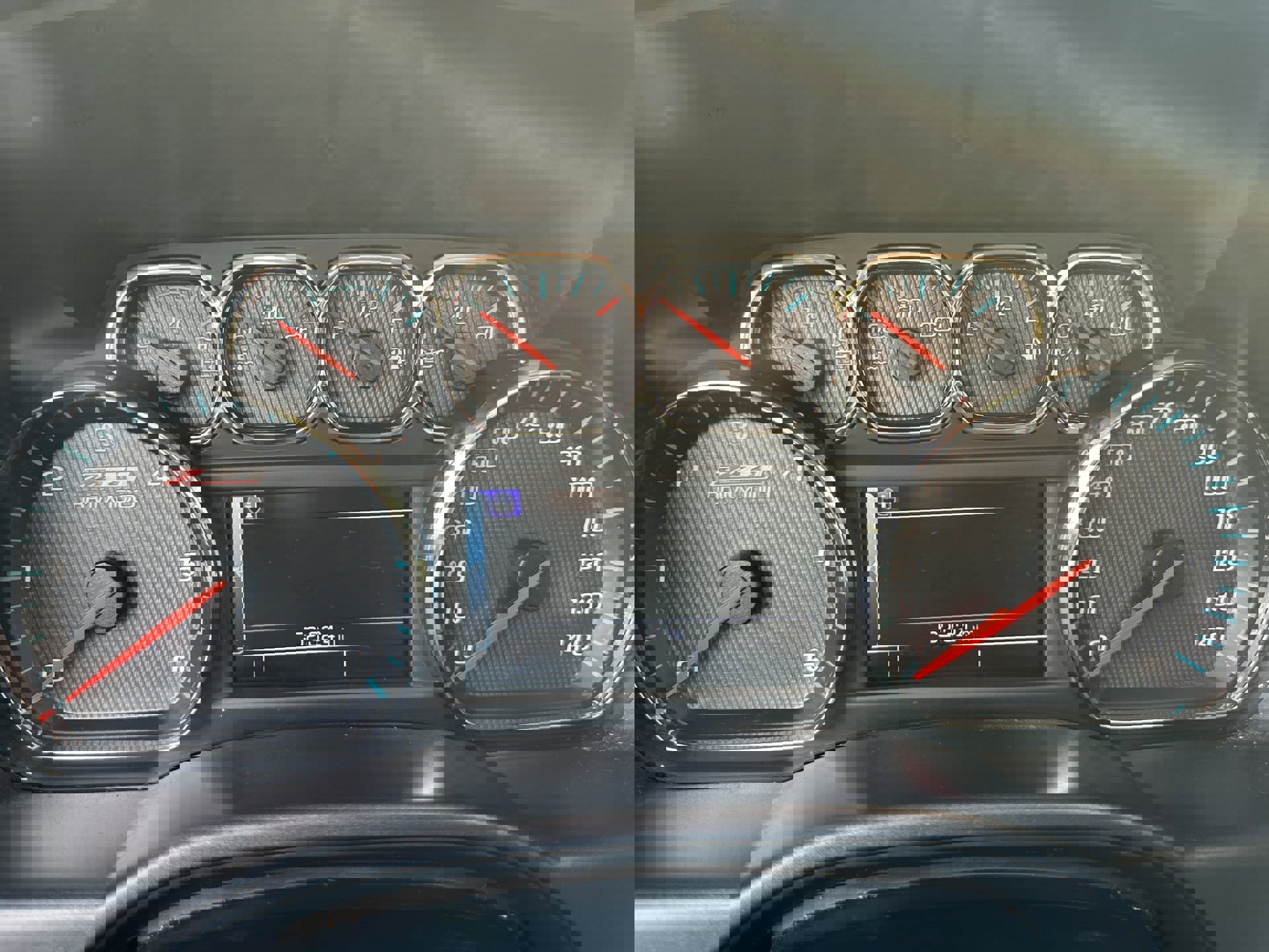 Used 2018 Chevrolet Silverado 1500 LT w/ All Star Edition image 15