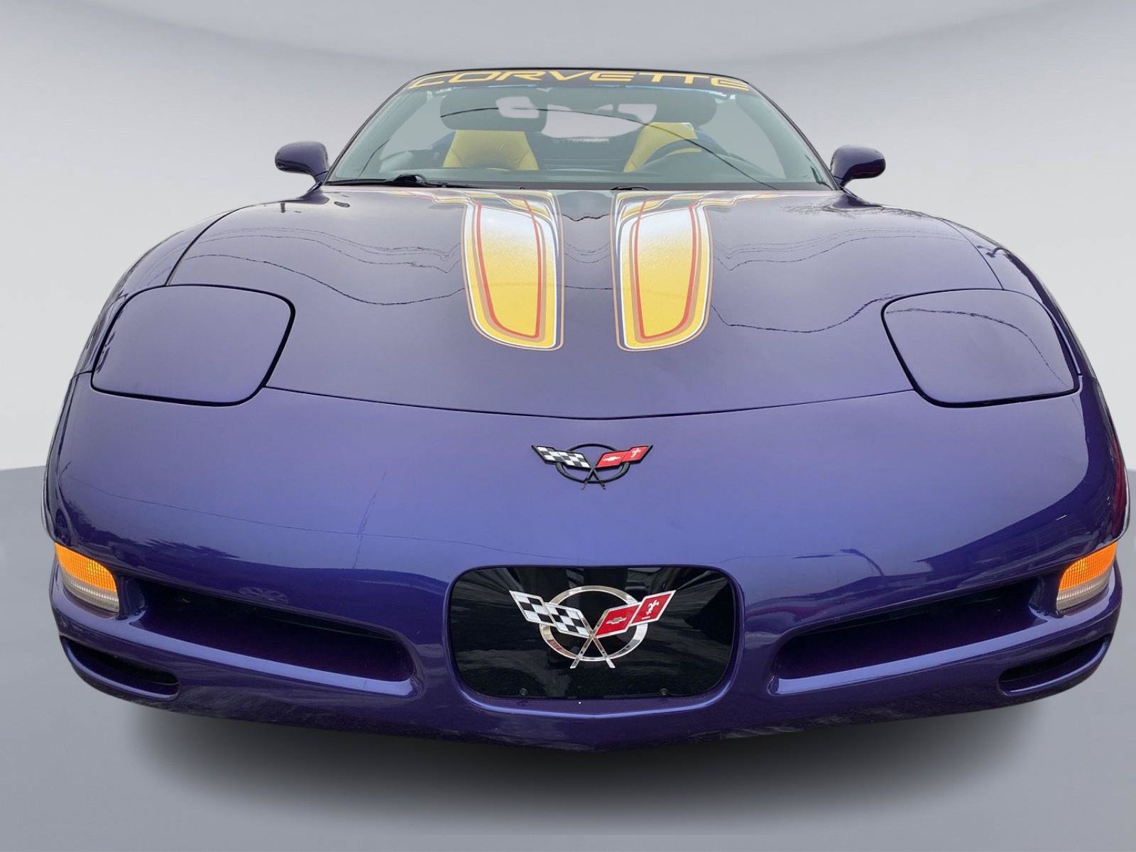 Used 1998 Chevrolet Corvette Convertible w/ Memory Pkg RWD image 2