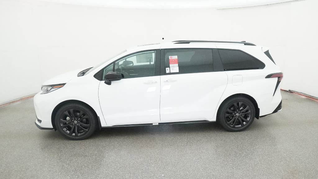 New 2025 Toyota Sienna XSE FWD image 6