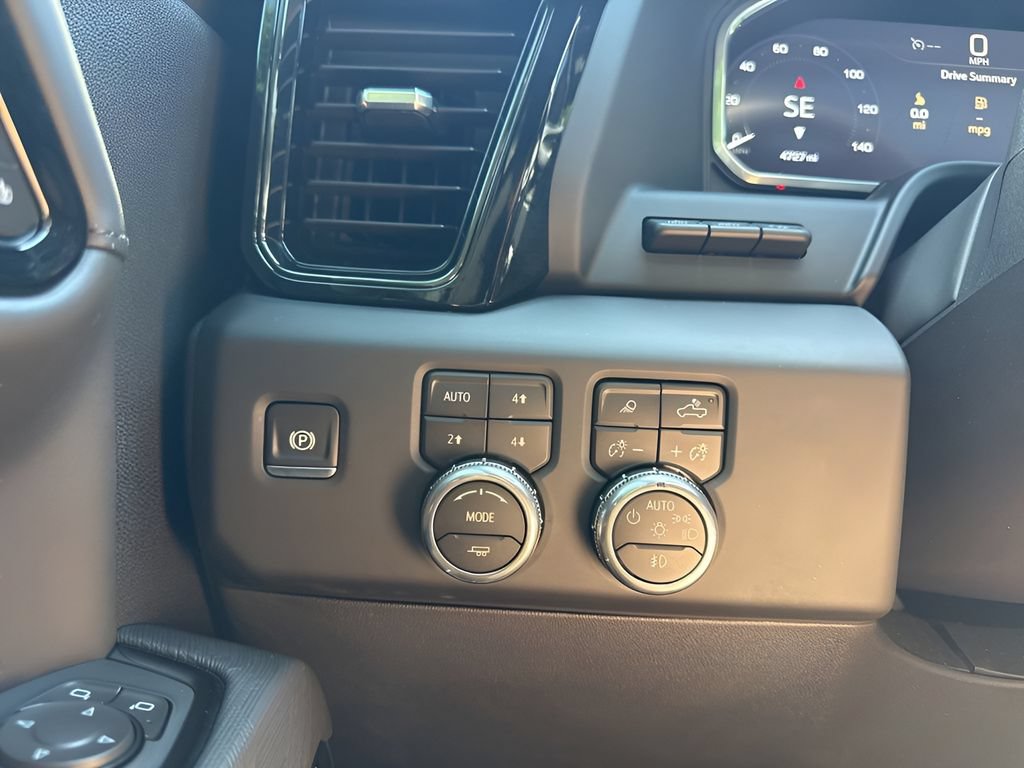 Used 2026 GMC Sierra 1500 AT4X AWD/4WD image 9