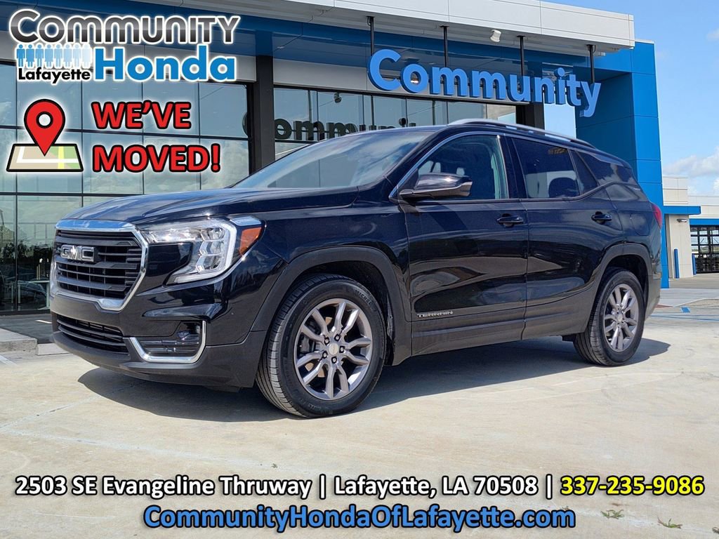 Used 2023 GMC Terrain SLT w/ LPO, Floor Liner Package FWD image 1