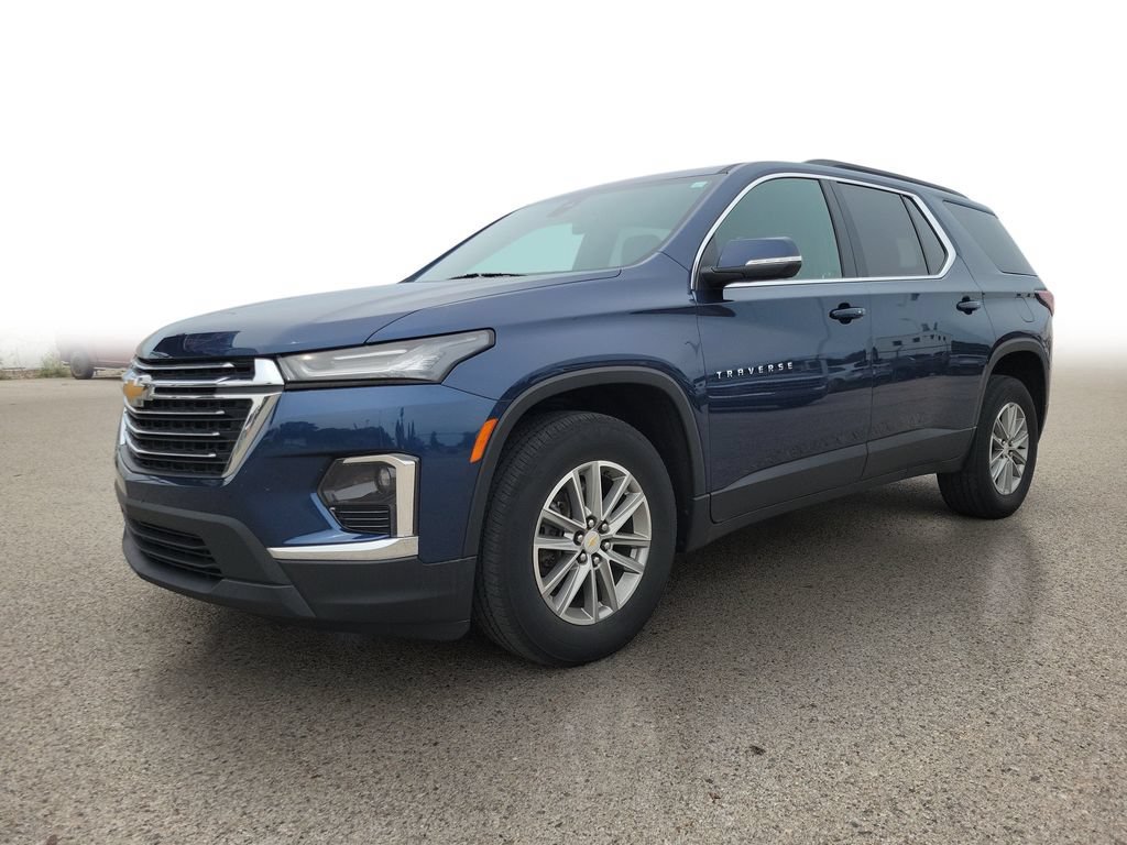 Used 2023 Chevrolet Traverse LT w/ LPO, Floor Liner Package AWD/4WD image 2