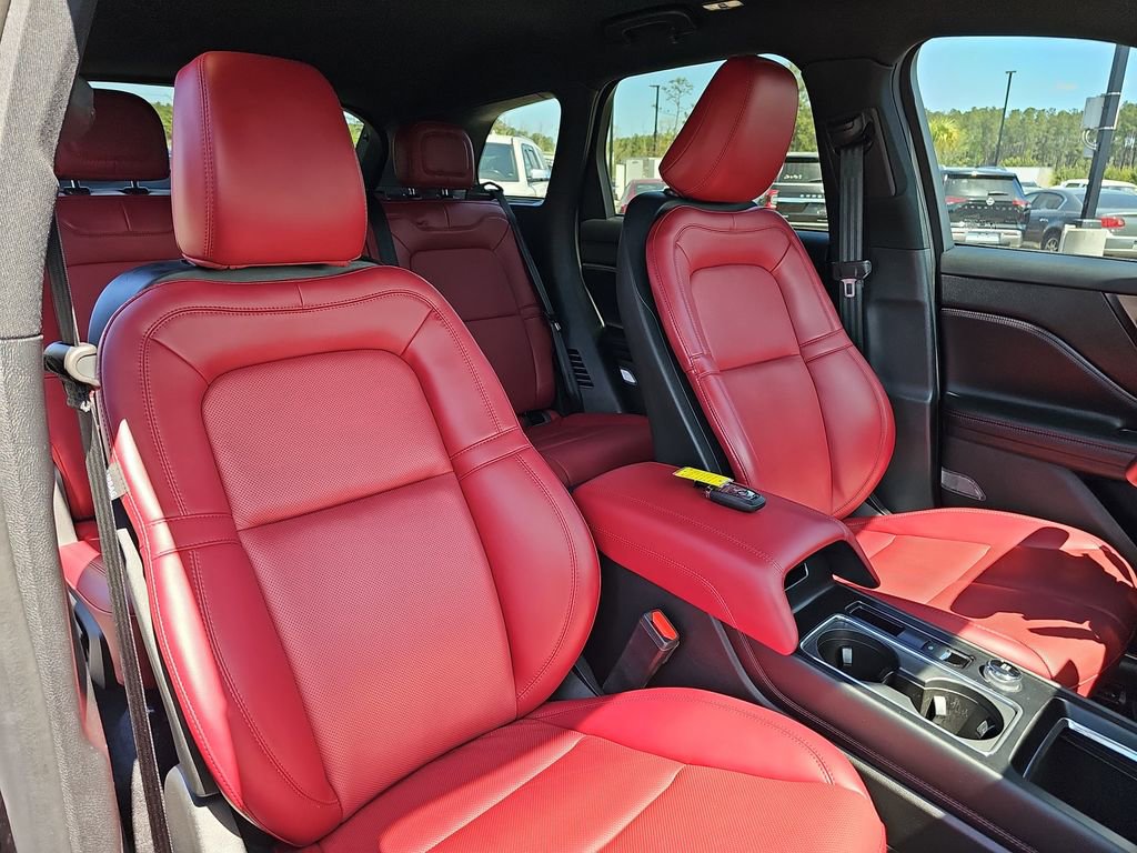 Used 2023 Lincoln Corsair Reserve w/ Jet Appearance Package image 13