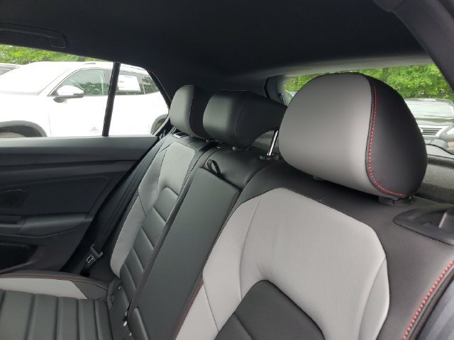 New 2026 Volkswagen GTI SE FWD image 9
