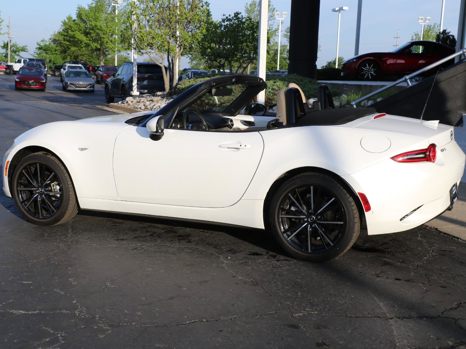 Certified 2025 MAZDA MX-5 Miata Grand Touring RWD image 3