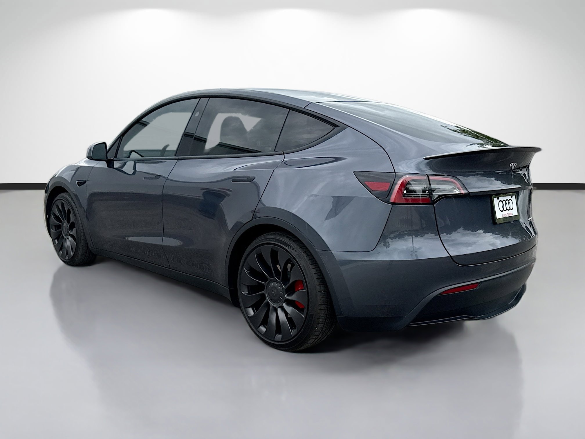 Used 2023 Tesla Model Y Performance AWD/4WD image 5