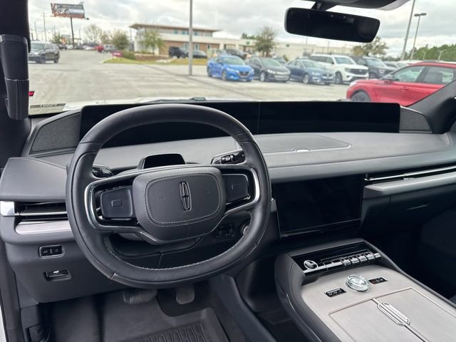 Certified 2025 Lincoln Navigator Reserve w/ Jet Appearance Package image 18