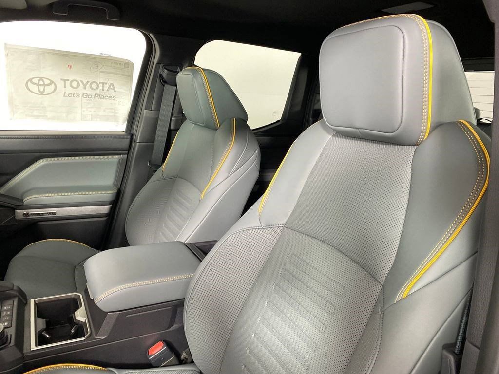 New 2025 Toyota Tacoma Trailhunter image 9