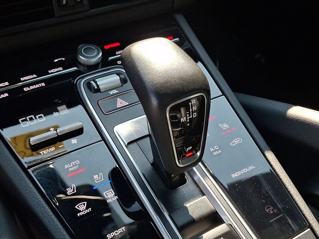 Used 2022 Porsche Cayenne S AWD/4WD image 16
