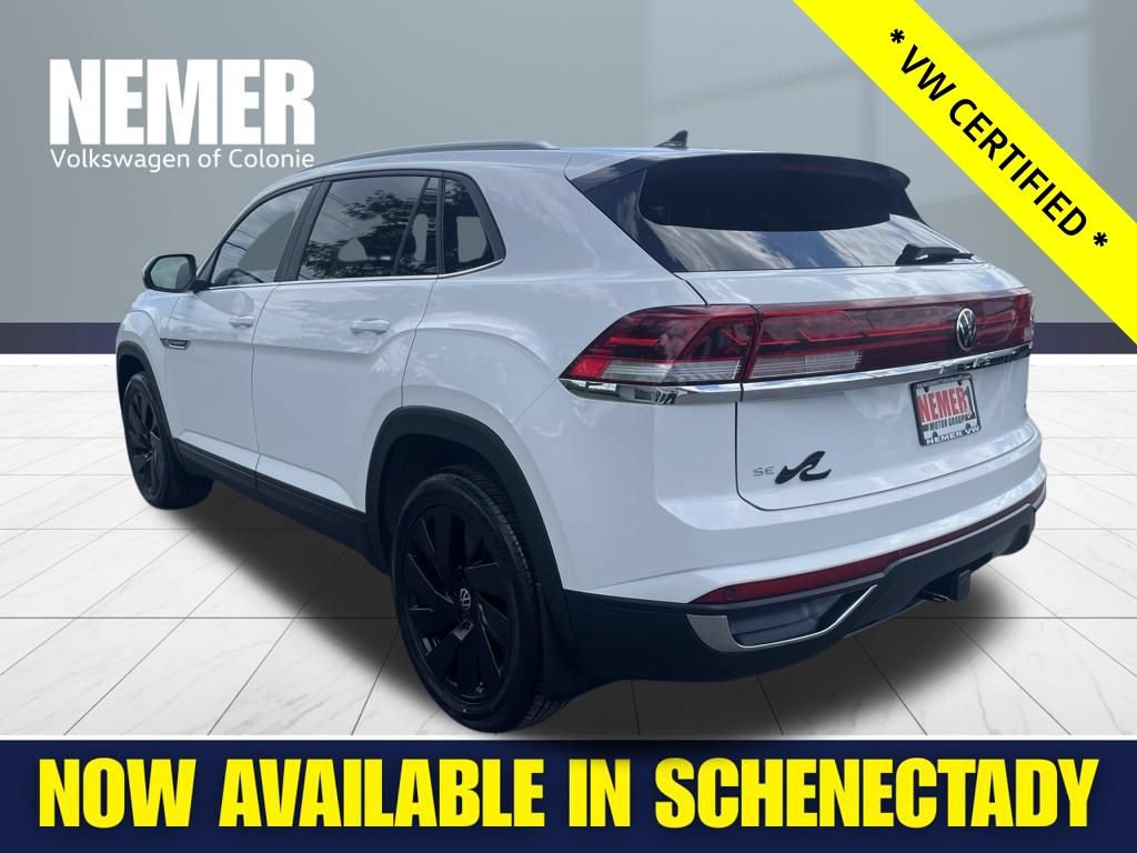 Certified 2024 Volkswagen Atlas Cross Sport SE w/ Panoramic Sunroof Package AWD/4WD image 3