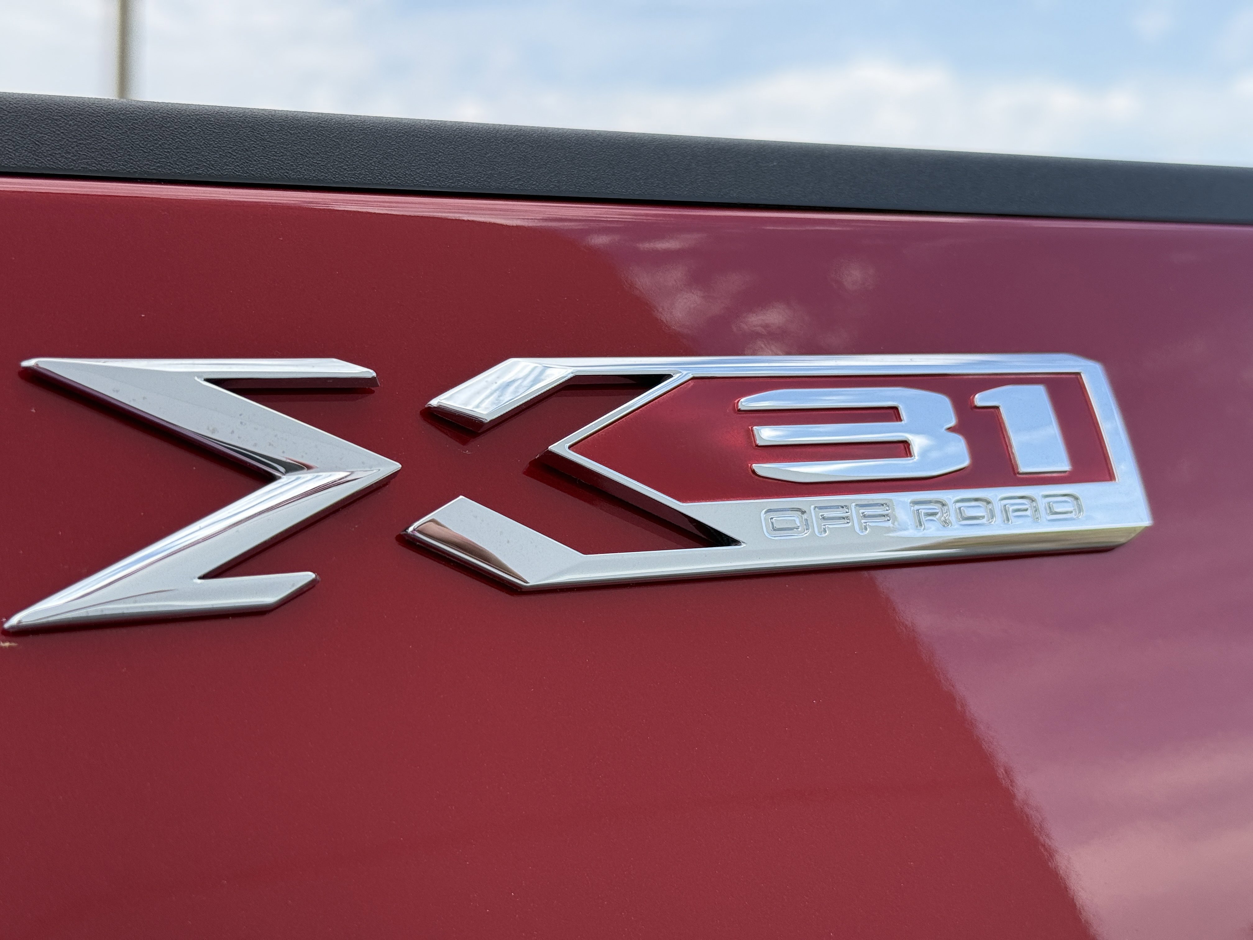 New 2026 GMC Sierra 2500 SLT image 12