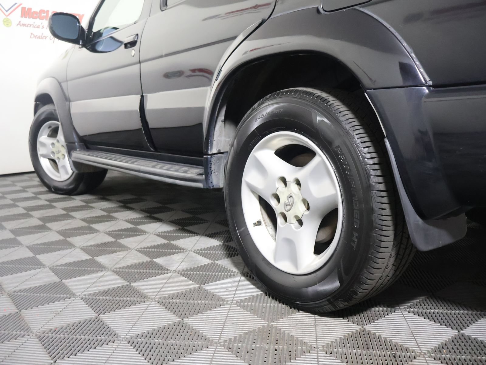 Used 2003 INFINITI QX4 4WD image 11