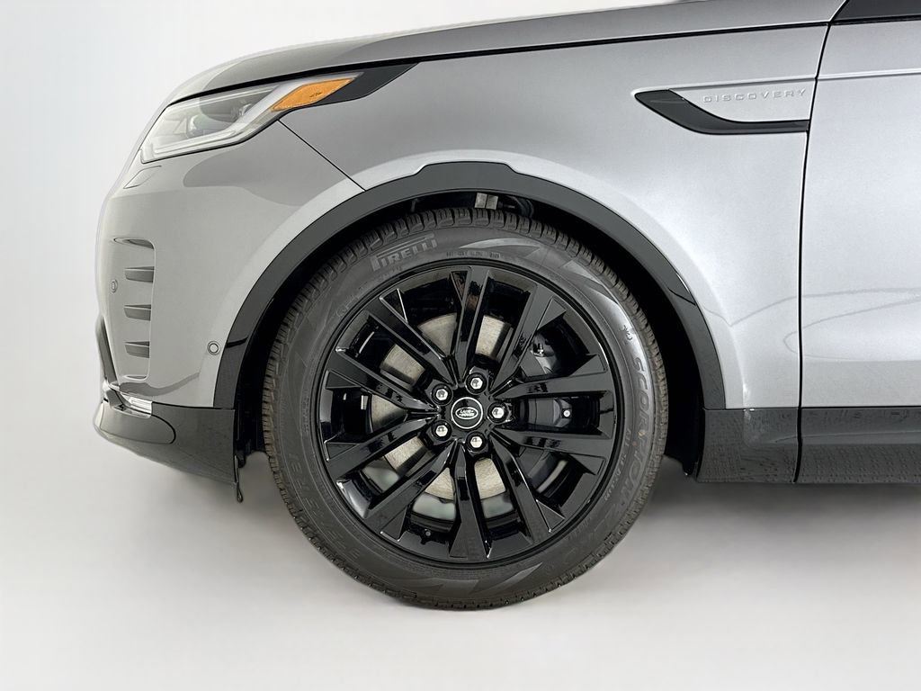 Used 2026 Land Rover Discovery Limited Edition AWD/4WD image 26