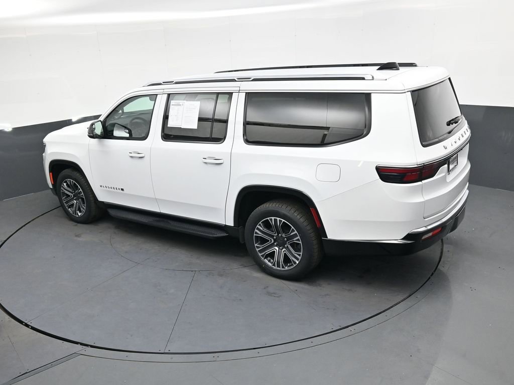 Used 2024 Jeep Wagoneer L Series II w/ Flexible Seating Group image 25