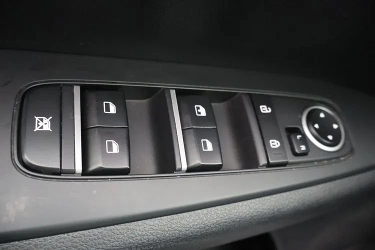 Used 2024 Kia Forte LXS FWD image 17