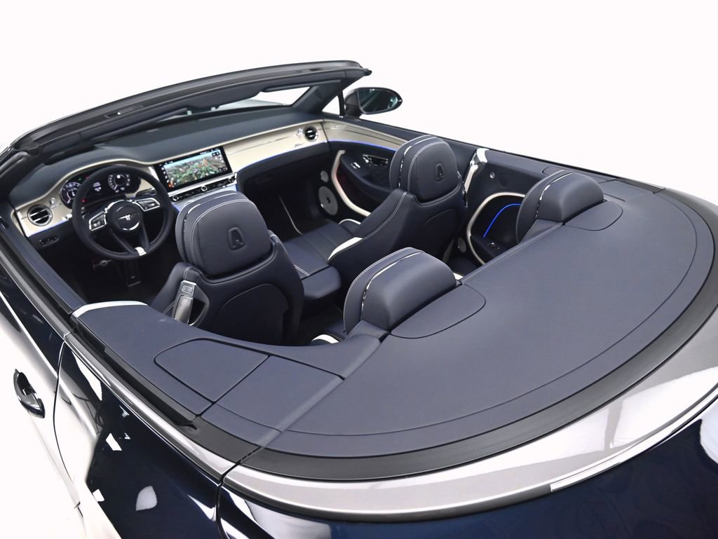 Used 2025 Bentley Continental GT Speed image 32