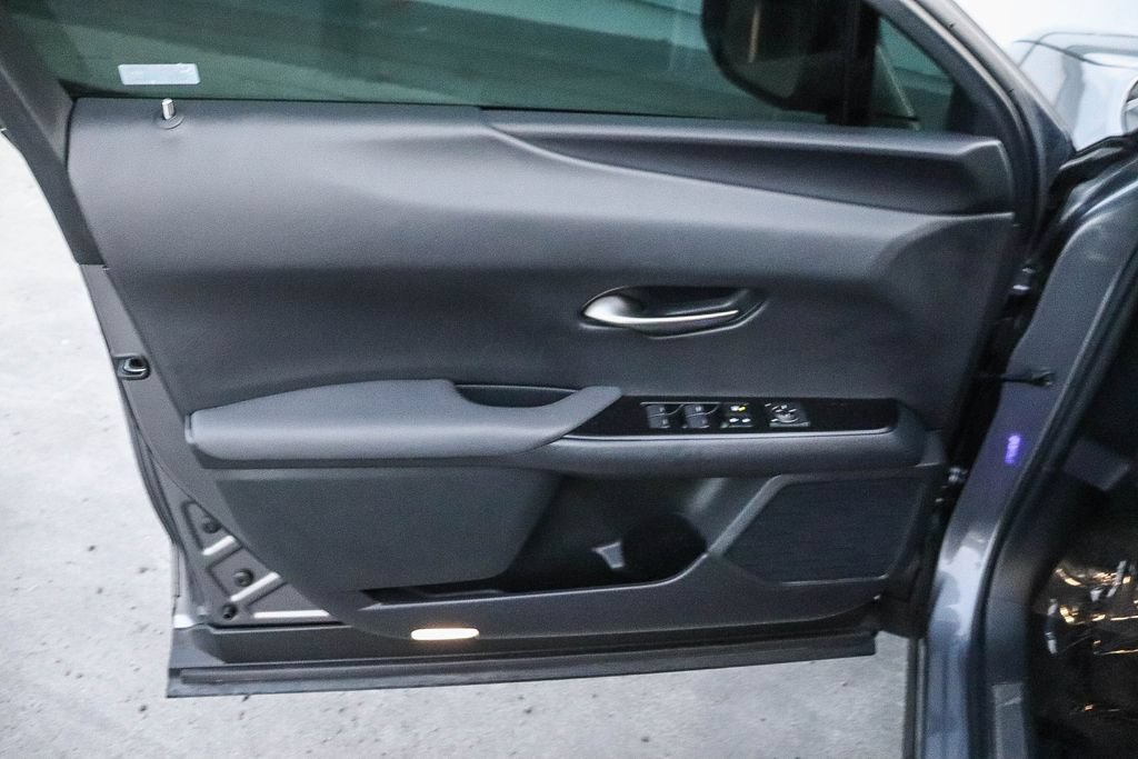 Used 2020 Lexus UX 250h w/ Premium Package AWD/4WD image 24