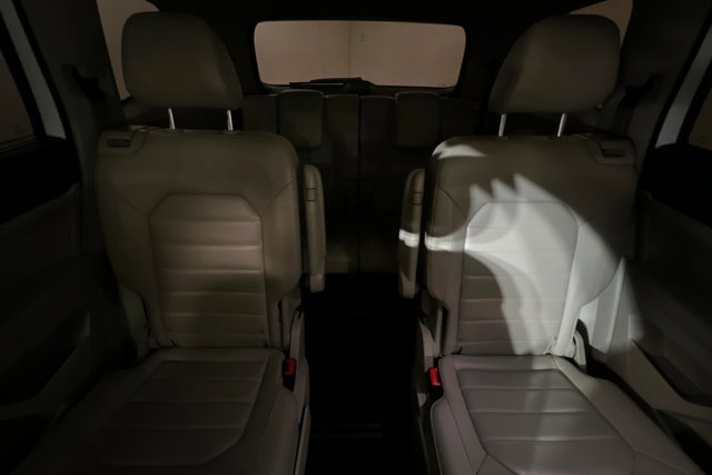 Used 2021 Volkswagen Atlas SEL Premium AWD/4WD image 26