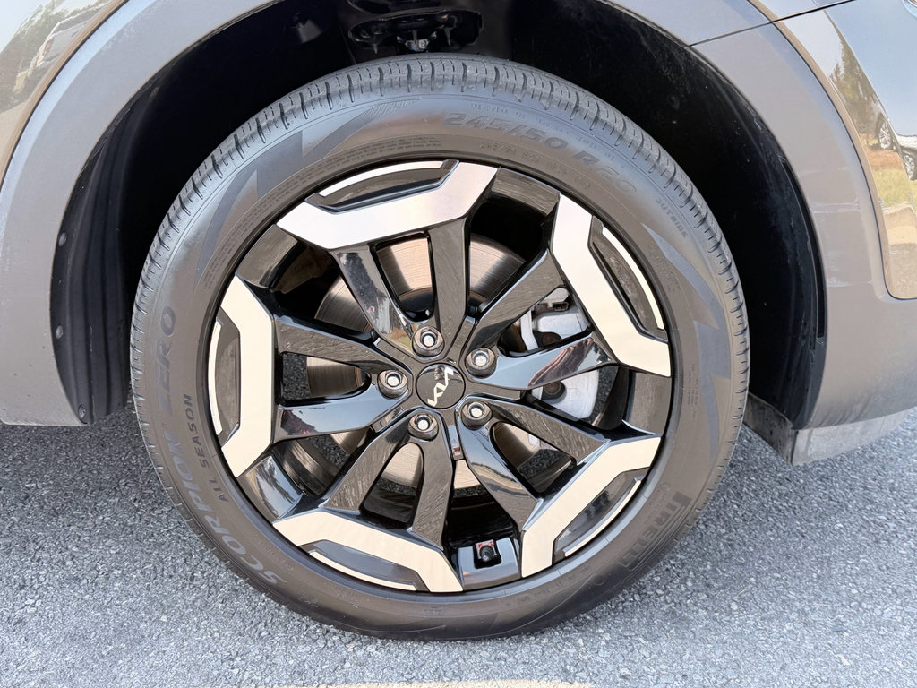 Used 2025 Kia Telluride S AWD/4WD image 36