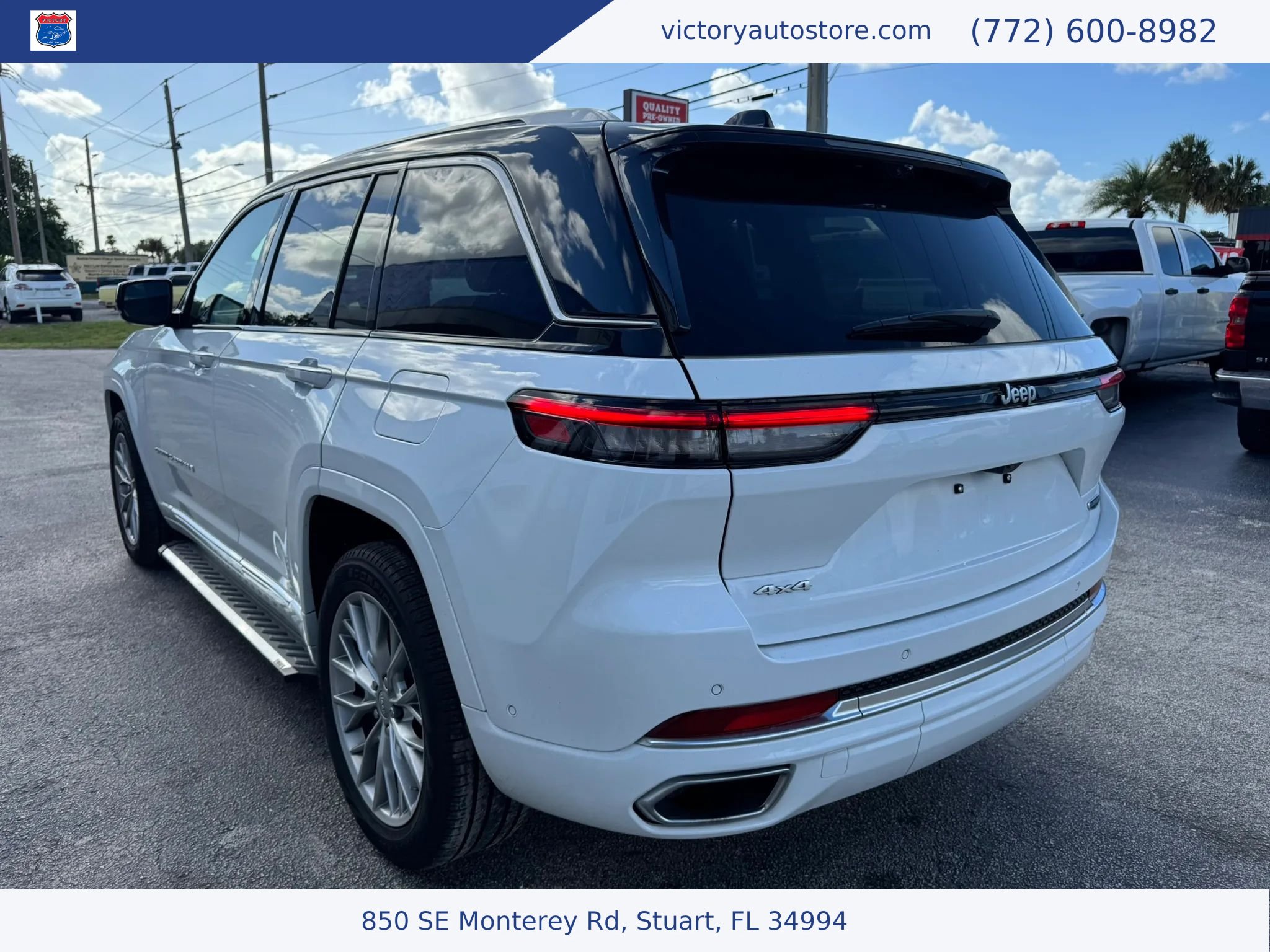 Used 2024 Jeep Grand Cherokee Summit w/ Adv Protech Group IV AWD/4WD image 8