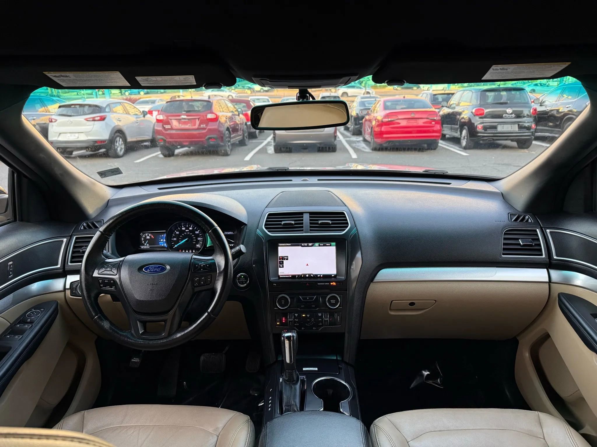 Used 2016 Ford Explorer XLT w/ Equipment Group 202A image 11