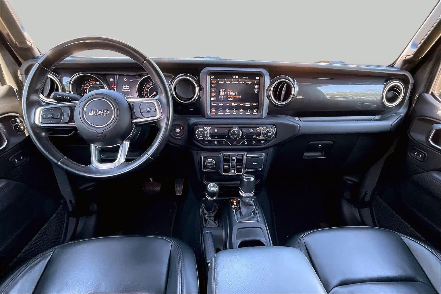 Used 2020 Jeep Wrangler Unlimited Sahara AWD/4WD image 15