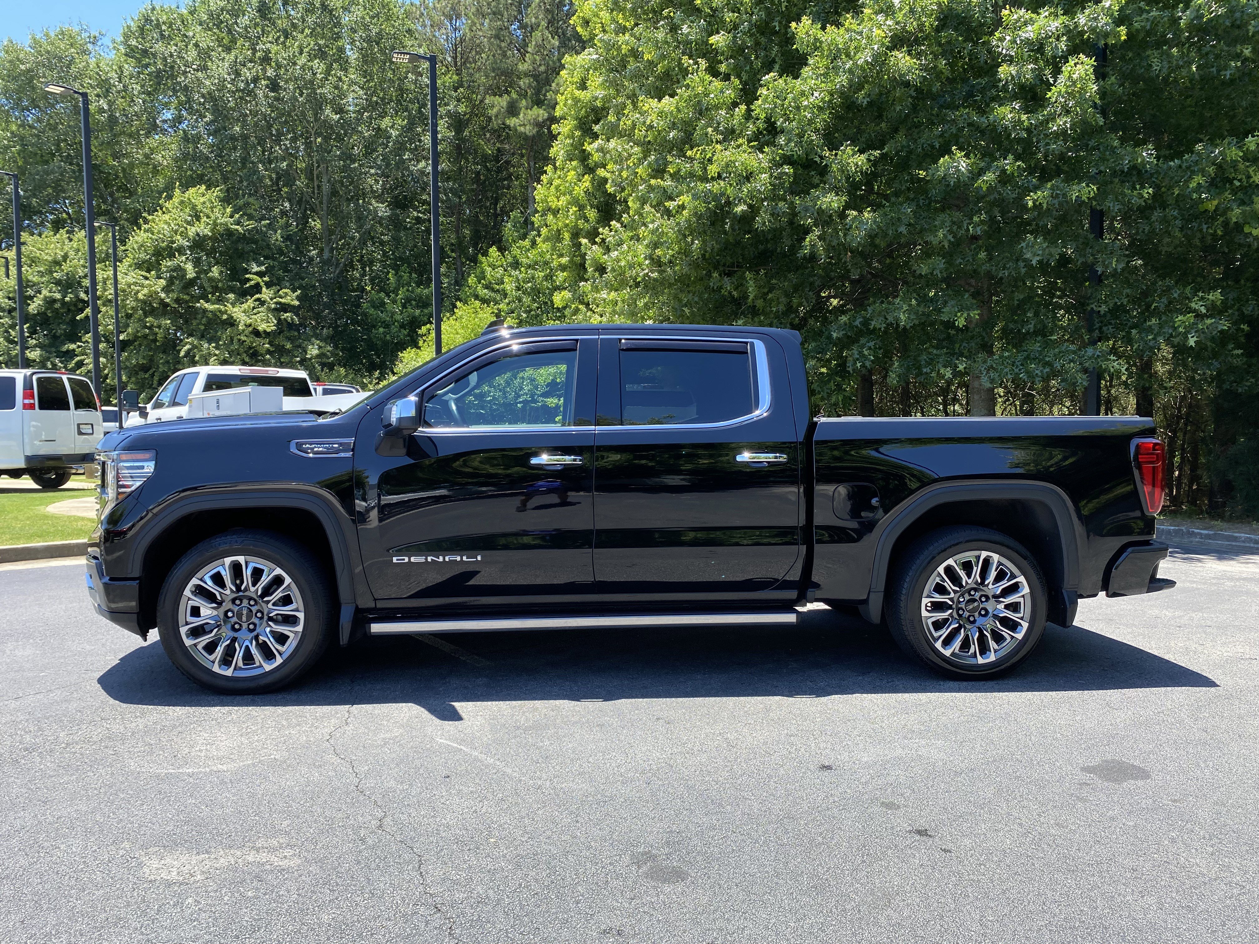 Used 2024 GMC Sierra 1500 Denali Ultimate AWD/4WD image 6