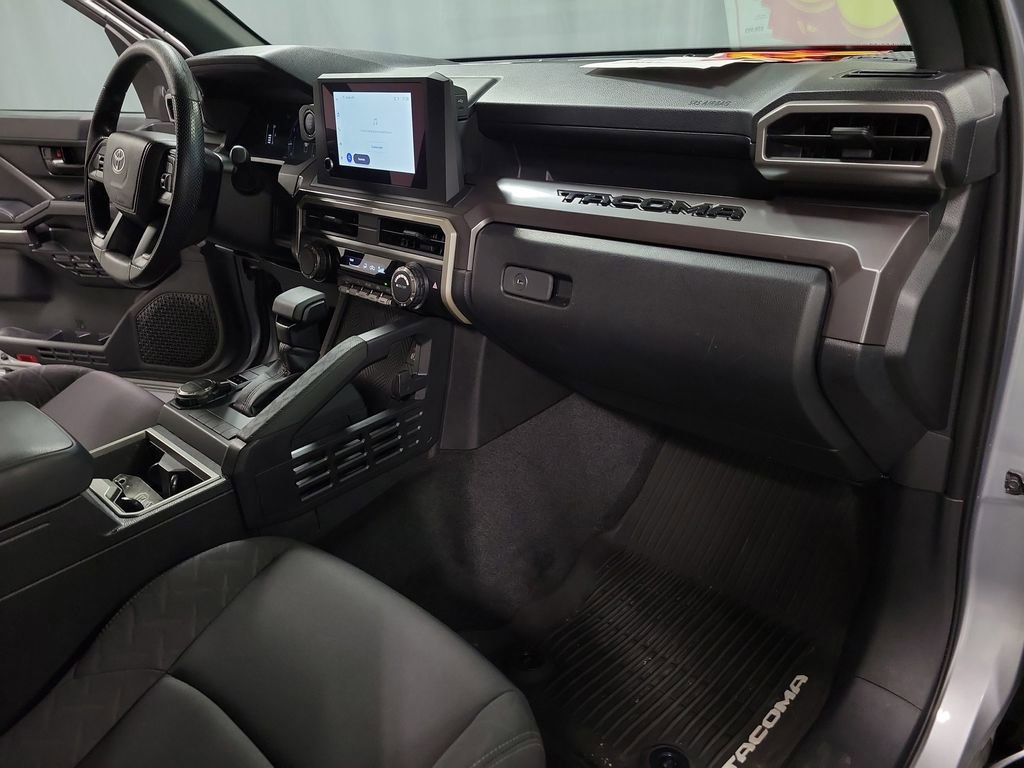 Used 2026 Toyota Tacoma SR5 AWD/4WD image 24