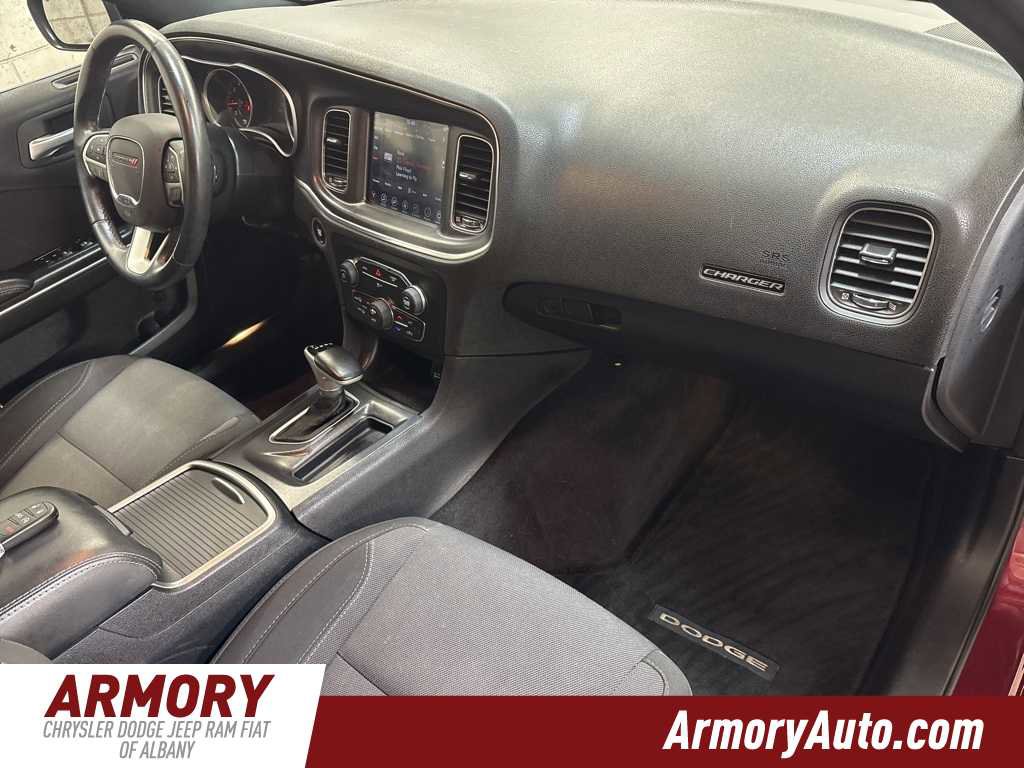 Used 2017 Dodge Charger SXT image 35