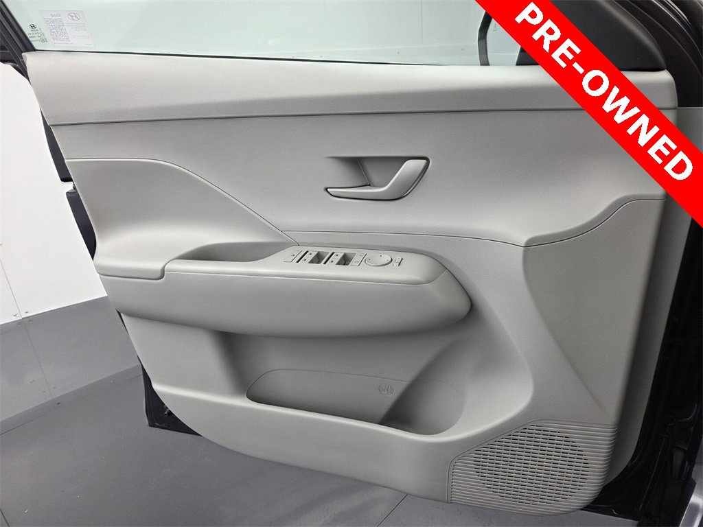 Used 2024 Hyundai Kona SEL image 25