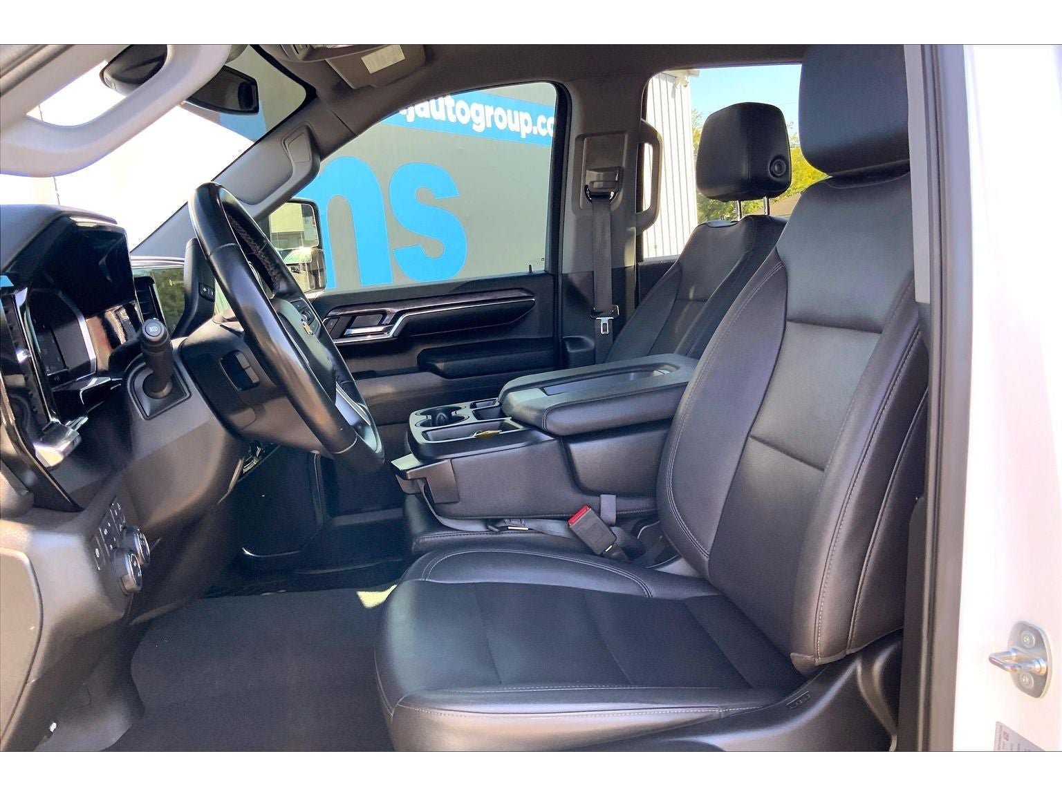 Used 2024 Chevrolet Silverado 3500 LTZ AWD/4WD image 26