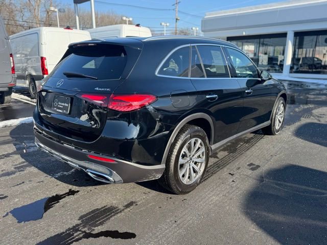 Used 2026 Mercedes-Benz GLC 300 4MATIC image 3
