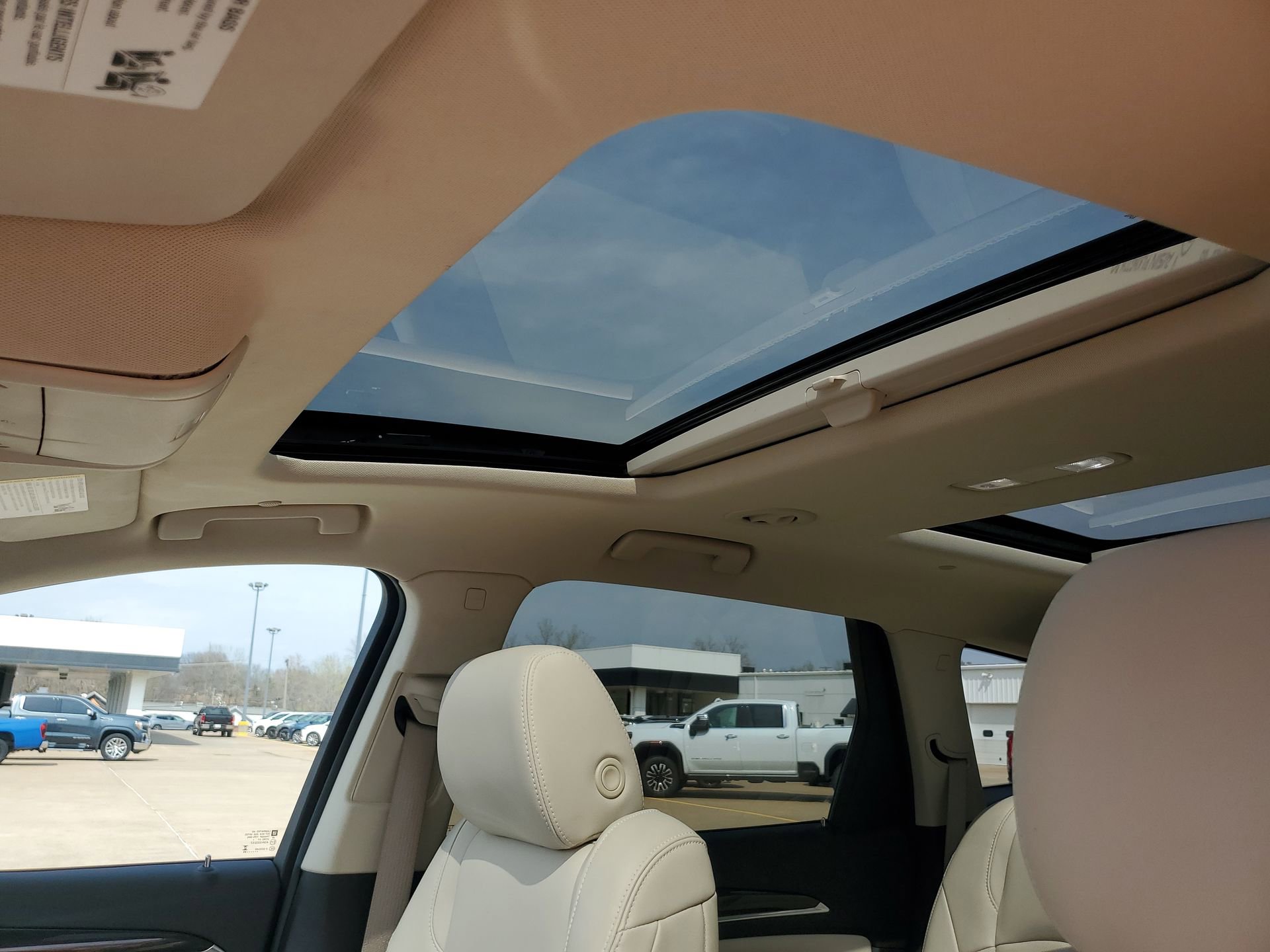 Used 2023 Buick Enclave Premium w/ Experience Buick Package AWD/4WD image 27