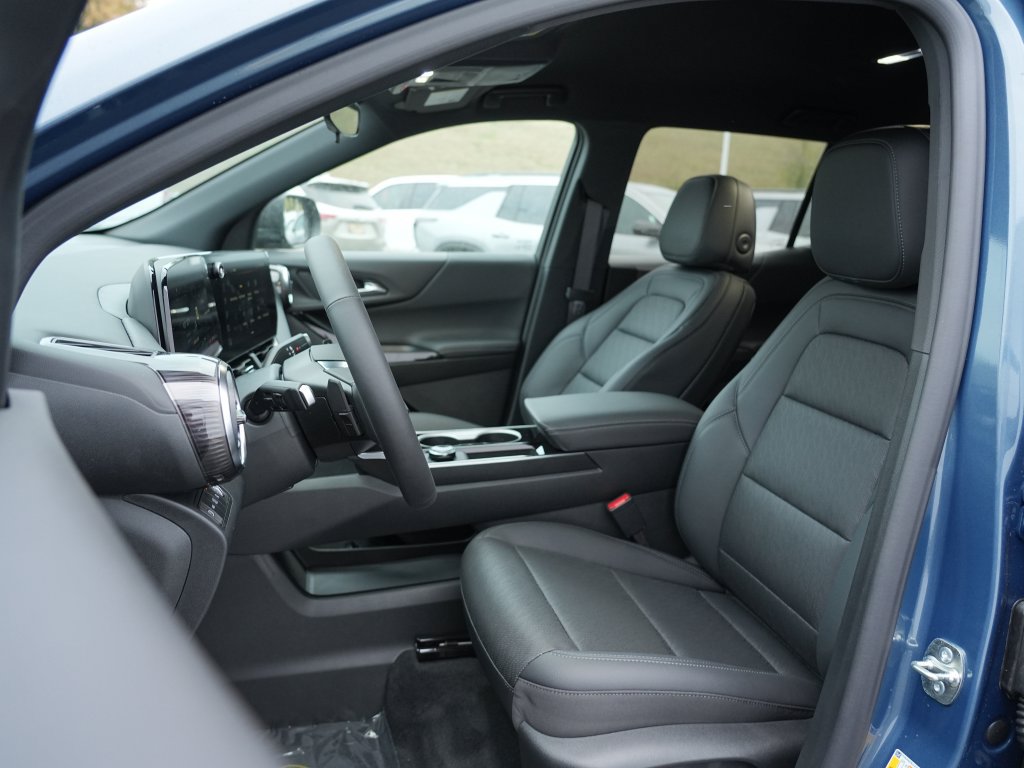 New 2027 Chevrolet Equinox LT w/ Convenience Package II AWD/4WD image 8