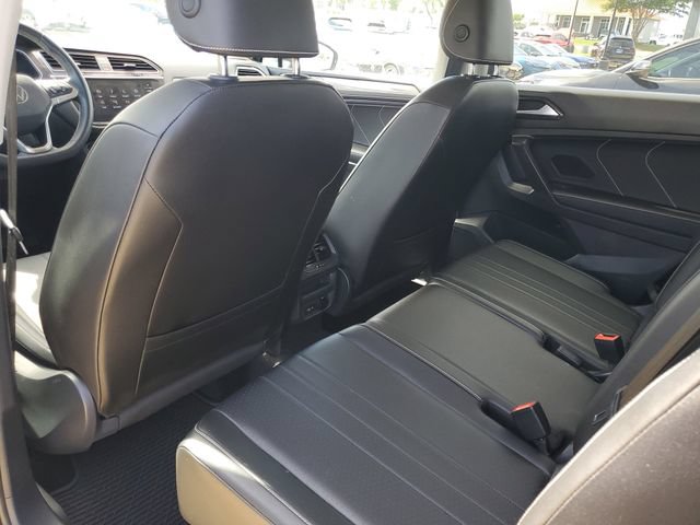 Used 2023 Volkswagen Tiguan SE FWD image 28