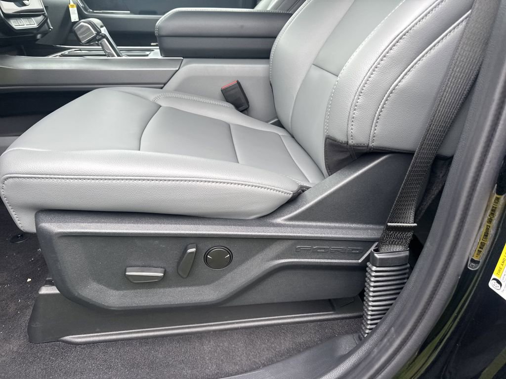 New 2025 Ford F150 Lightning Flash image 31