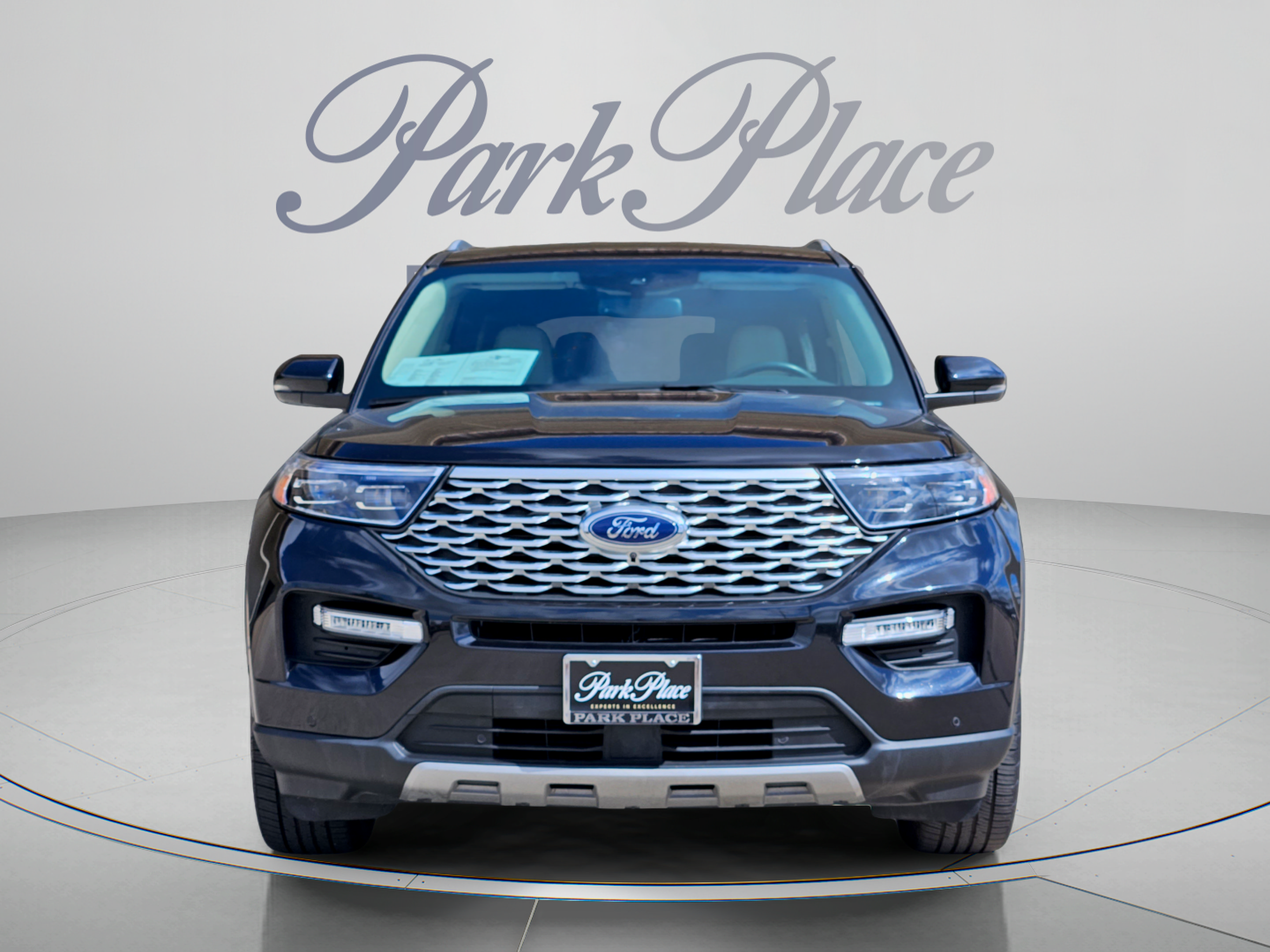 Used 2022 Ford Explorer Platinum w/ Equipment Group 601A AWD/4WD image 9
